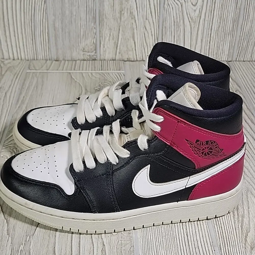 Nike Air Jordan 1 Black Noble Red White MidTop Sneakers Womens Size 7.5